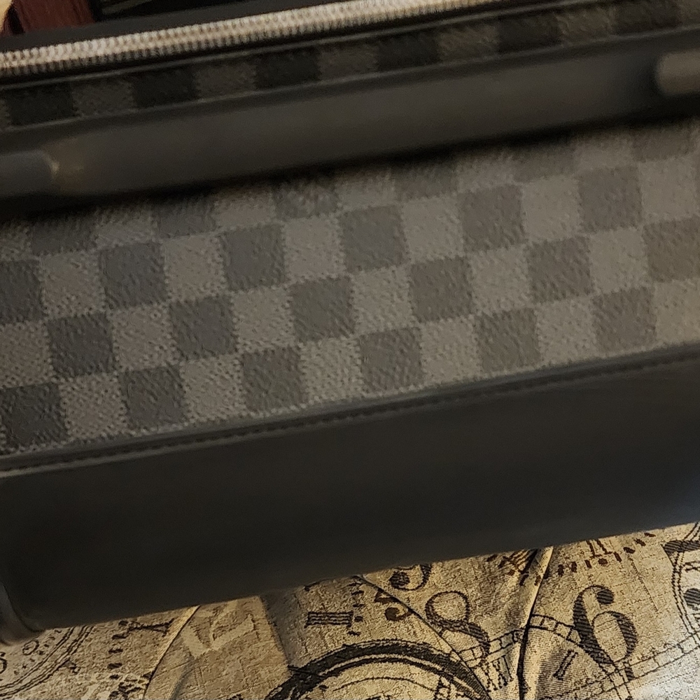 Authentic Louis Vuitton Damier Graphite Pegase 45 Luggage Approx 18x14 1/2 - Picture 4 of 7